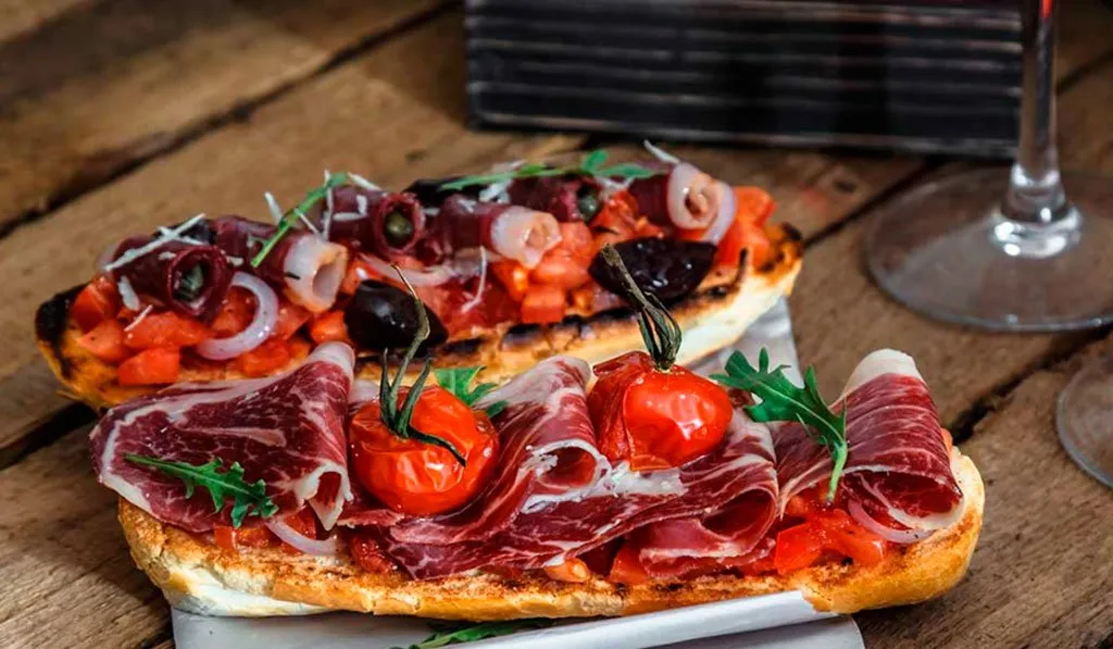 best tapas in barcelona gothic quarter