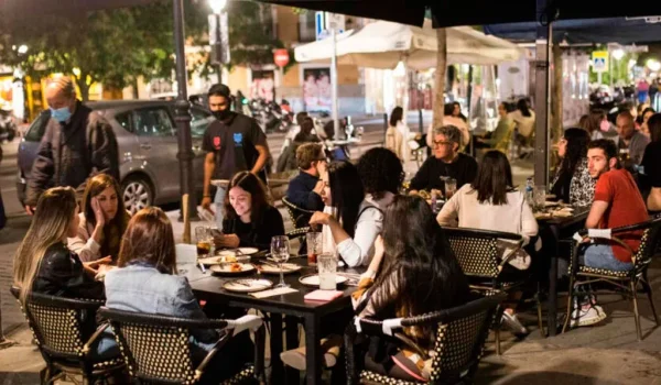 tapas barcelona outdoor seating